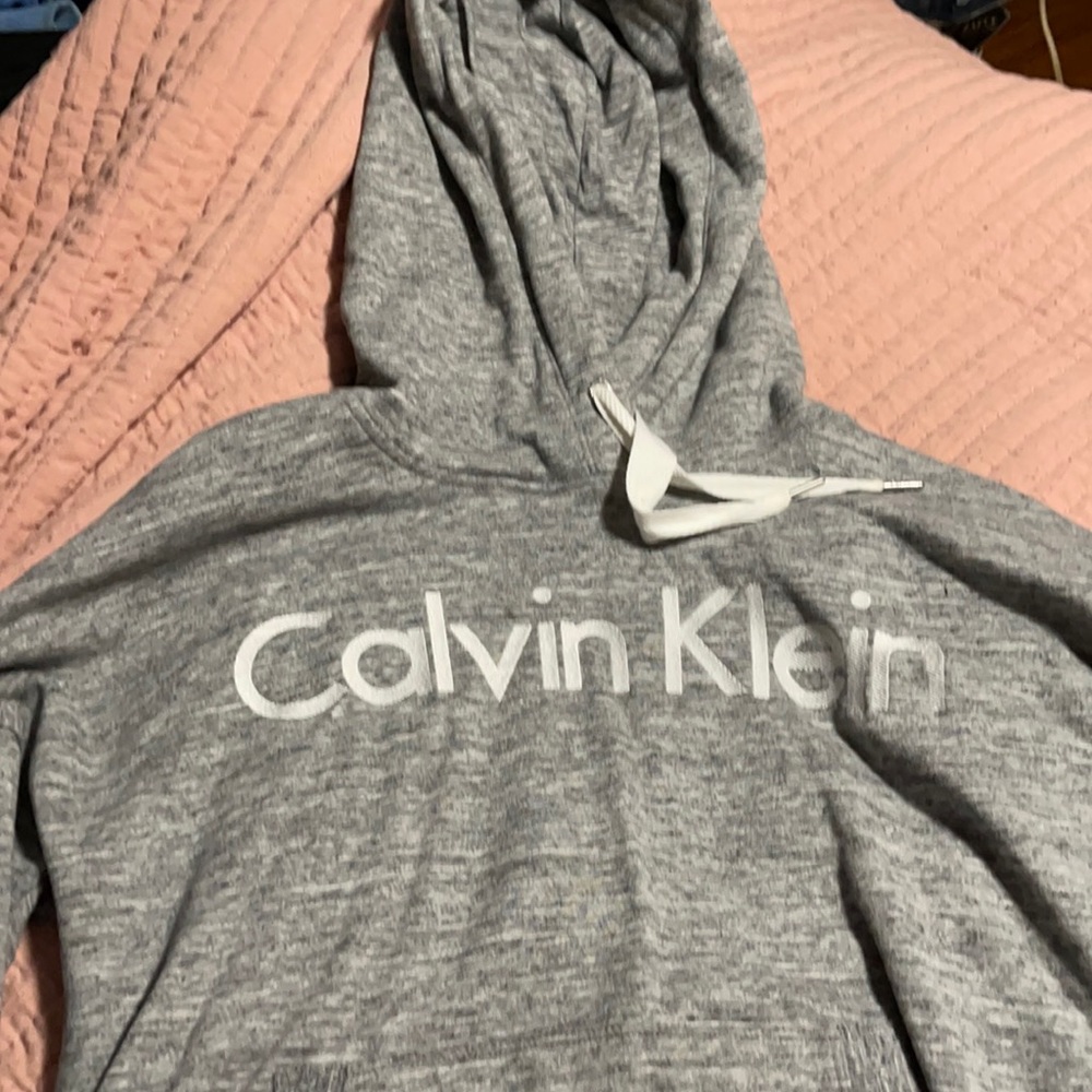 Calvin Klein sweat shirt